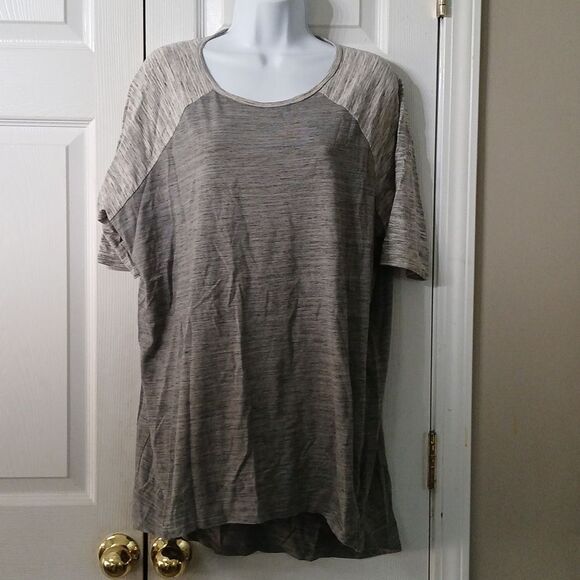 Lularoe  2 tone gray tunic Sz S  NWOT - Picture 1 of 5